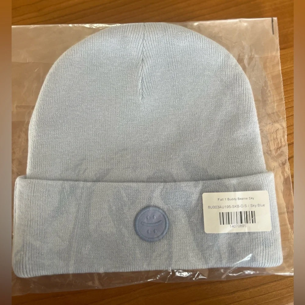 Madhappy Beanie sky new